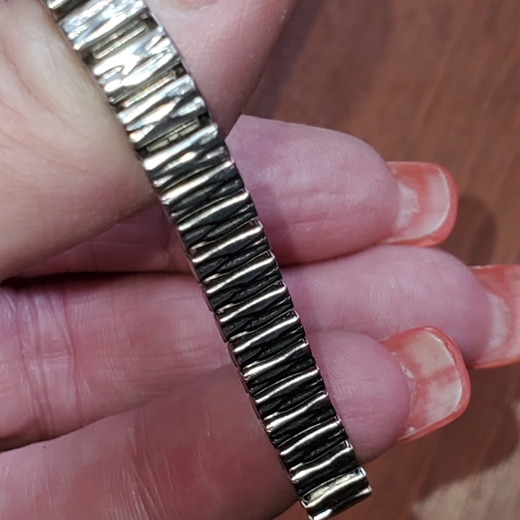 ⌚️VTG Retro Armitron Fashion Quarts Women's Watch with Instruction manual - Picture 9 of 13